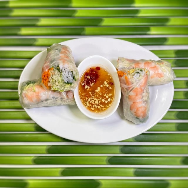 1. Fresh Spring Roll.
